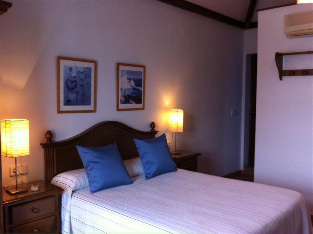 Complejo Penafiel Appartement Zarza La Mayor Buitenkant foto