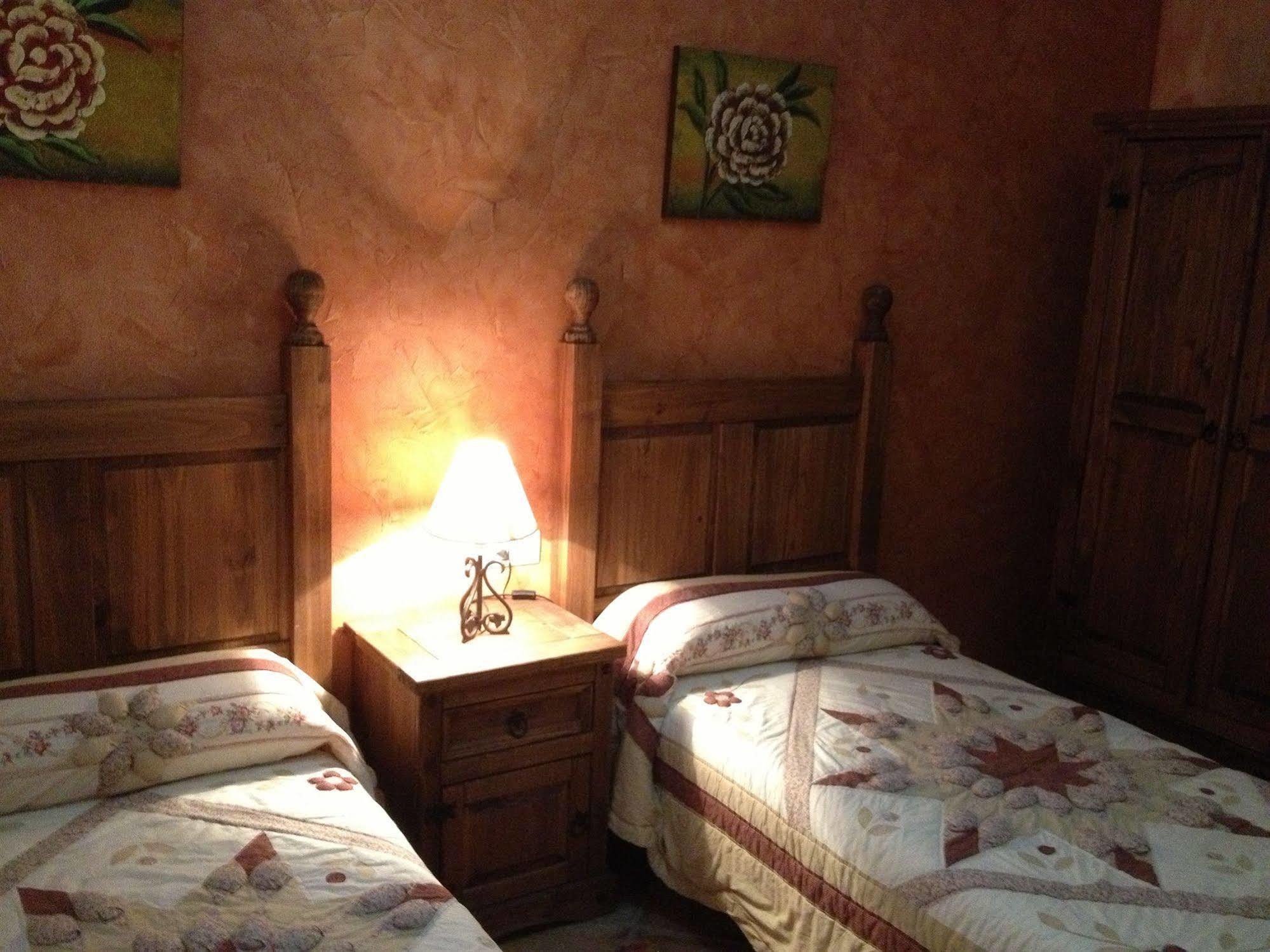 Complejo Penafiel Appartement Zarza La Mayor Buitenkant foto