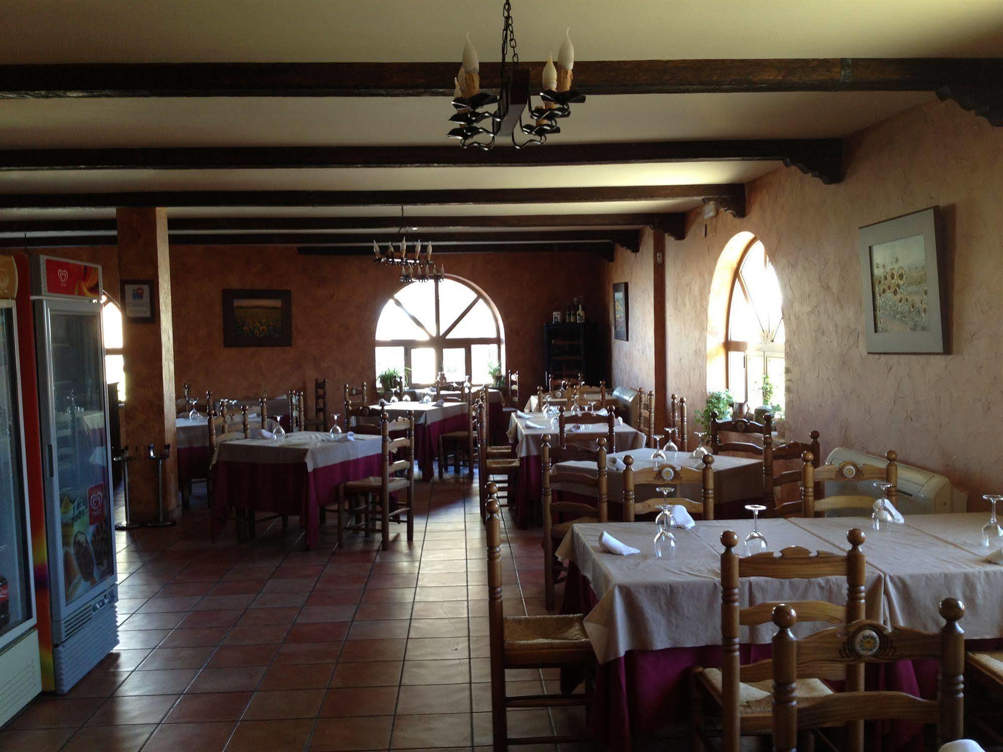Complejo Penafiel Appartement Zarza La Mayor Buitenkant foto